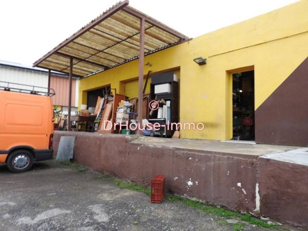 Bien immobilier à vendre 6 pièces de 945 m²