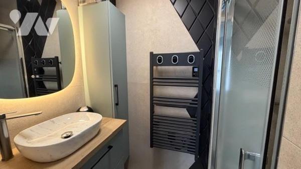 BAUD MAISON de 2005  avec 4 chambres dans hameau