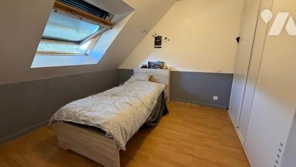 BAUD MAISON de 2005  avec 4 chambres dans hameau