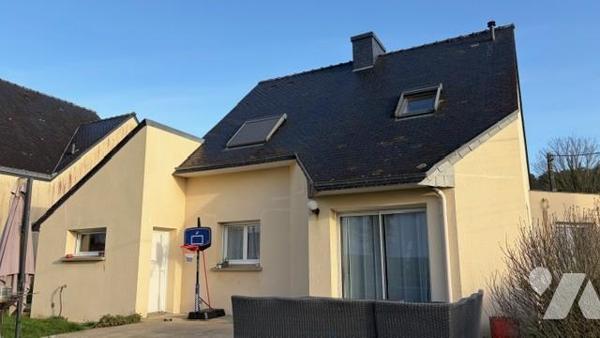 BAUD MAISON de 2005  avec 4 chambres dans hameau