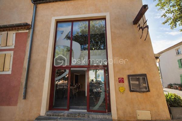 Local commercial de 180 m²