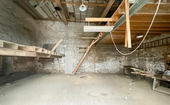 Monnerville (91930) A Monnerville, à 10mns d'Etampes, ensemble immobilier mixte de 400 m2 à fort potentiel !