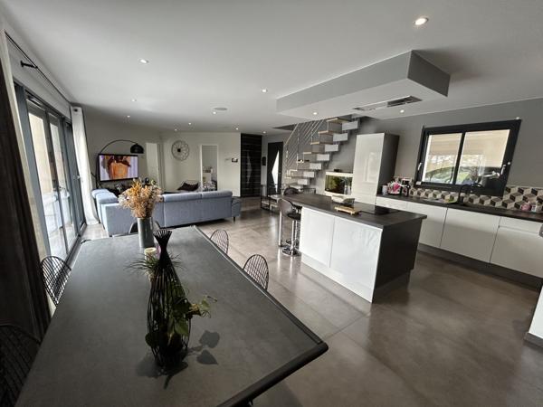 Maison 6 pièces - 160 m²