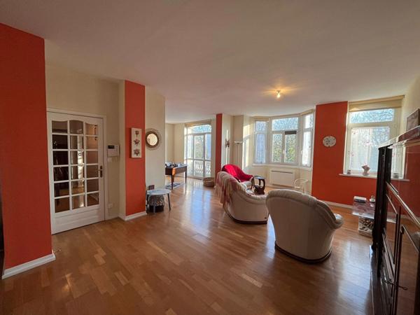 Appartement Calais Parc Saint-Pierre de 150 m2, 4 chambres, place de parking