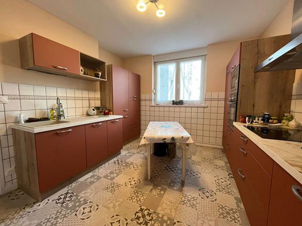 Appartement Calais Parc Saint-Pierre de 150 m2, 4 chambres, place de parking