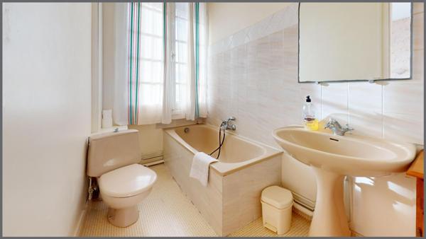 Villa d'éqoque Face à la mer - 286m2 - Royan 17200