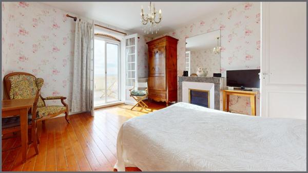 Villa d'éqoque Face à la mer - 286m2 - Royan 17200