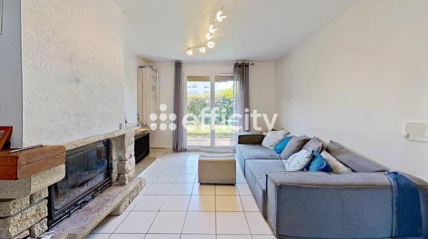 Maison
         4 pièces
        - 80 m² 395 000 € *