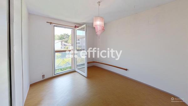 Maison
         4 pièces
        - 80 m² 395 000 € *