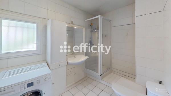 Maison
         4 pièces
        - 80 m² 395 000 € *