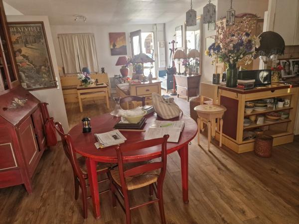 MAISON plain-pied à vendre 3 pièces proche de VITTEL (88) avec TERRASSE , GARAGE et TERRAIN