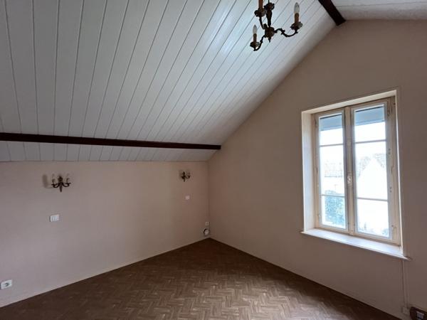 Maison à vendre |  Saint-Junien |  5 pièces | 115 m²