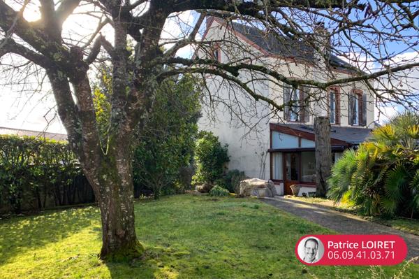 Maison de maître – Environ 200 m² – Proche centre-ville