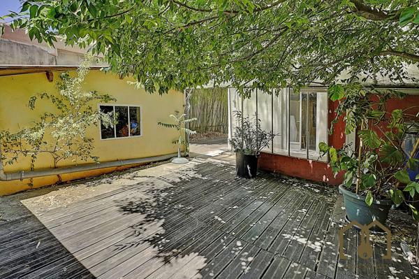 Maison T4 91,70m² habitables 126m² au sol Lyon 8ème atelier + garage