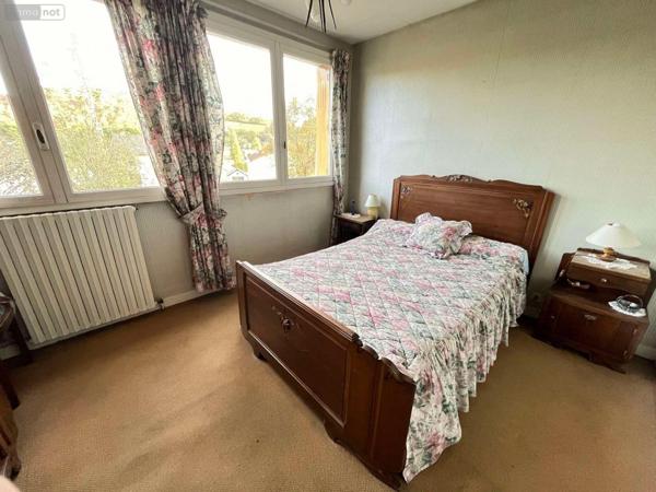 Maison individuelle à vendre à Ydes dans le Cantal (15210), ref : 62T-15029