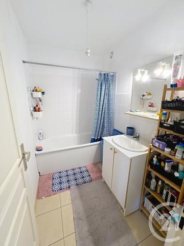 Appartement F4 à vendre  4 pièces - 74,06 m2 ST JEAN DE BRAYE - 45