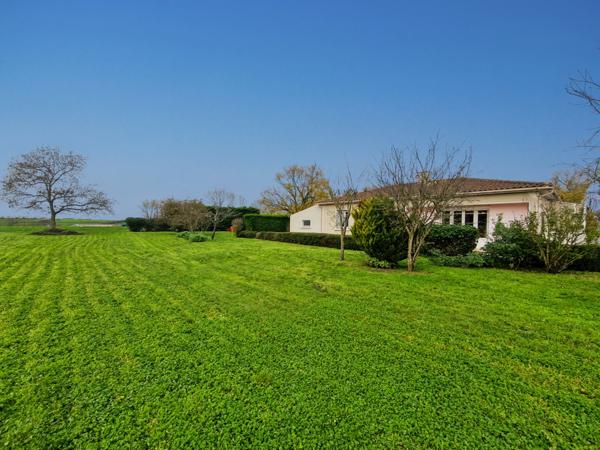 Maison à vendre 4 pièces SAINT LOUP (17)