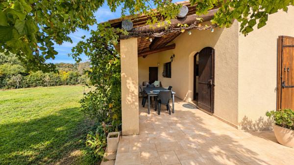 LAURIS – VILLA 6 CHAMBRES – GRAND TERRAIN CONSTRUCTIBLE ET DIVISIBLE