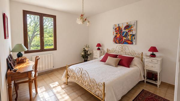 LAURIS – VILLA 6 CHAMBRES – GRAND TERRAIN CONSTRUCTIBLE ET DIVISIBLE
