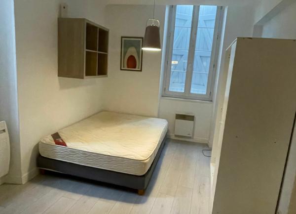 Appartement à louer    1 pièce • 33 m2 Mont-de-Marsan
