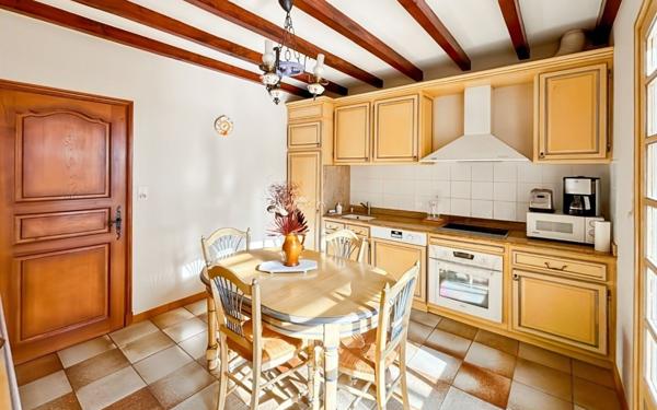 Maison à vendre    5 pièces • 175,08 m2 Burlats