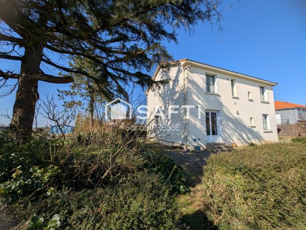 Maison à rénové avec beau potentiel