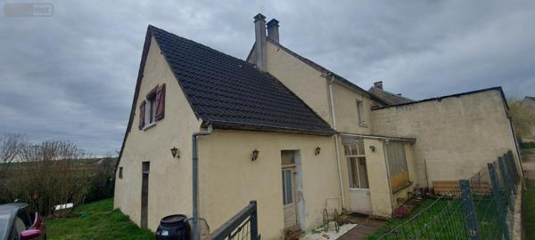 Maison de ville à vendre à Thury dans l'Yonne (89520), ref : Ref 033