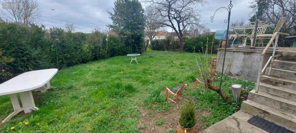 Maison de ville à vendre à Thury dans l'Yonne (89520), ref : Ref 033