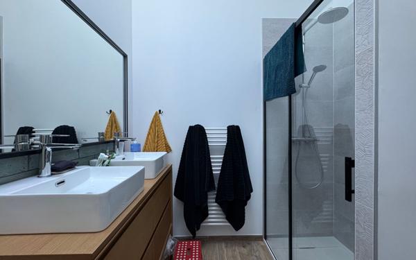 Maison à vendre    3 pièces •  Rochefort