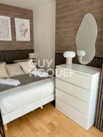 SUPERBE DEUX PIECES RENOVE - PARC MONTSOURIS