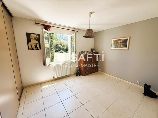 Maison de plain-pied sans vis-à vis avec vue sur la montagne Noire