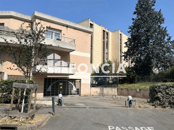 Location Appartement 10 m² - 72 RUE DU FERETRA Toulouse 31400