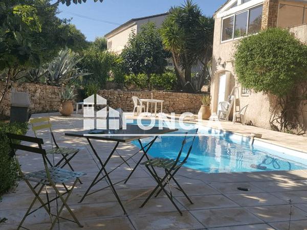 Location Maison 5 pièces 165.5 m² - Le Castellet 83330