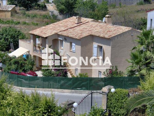 Location Maison 5 pièces 165.5 m² - Le Castellet 83330