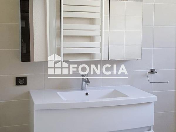 Location Maison 5 pièces 165.5 m² - Le Castellet 83330
