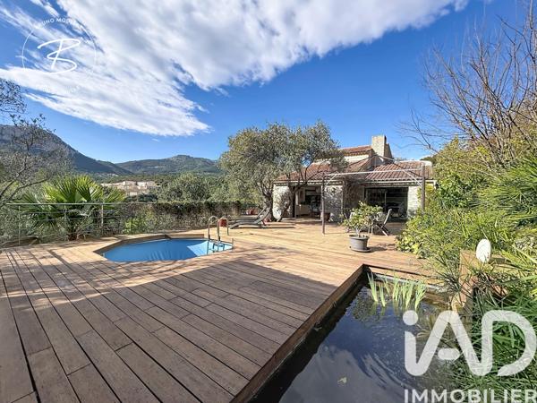 Maison à vendre 7 pièces 226 m² Toulon
