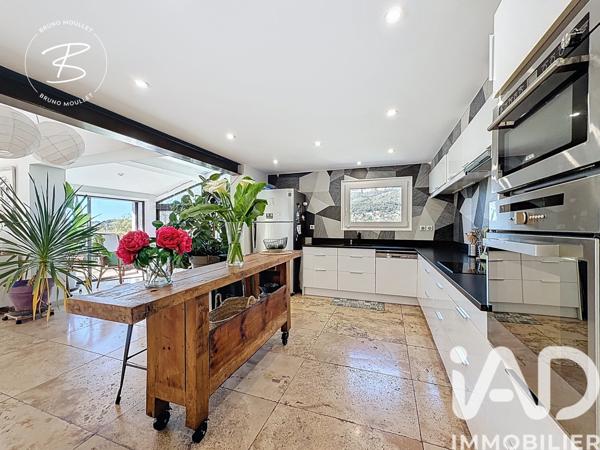 Maison à vendre 7 pièces 226 m² Toulon