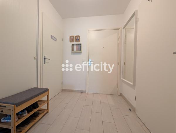 Appartement
         3 pièces
        - 60 m²