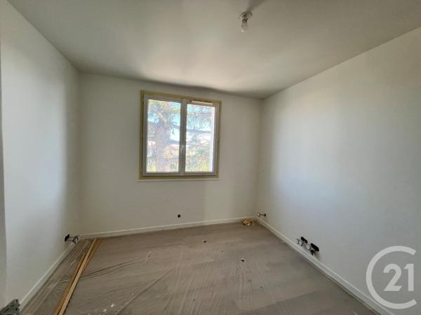 Appartement F4 à vendre  5 pièces - 110 m2 HOUILLES - 78