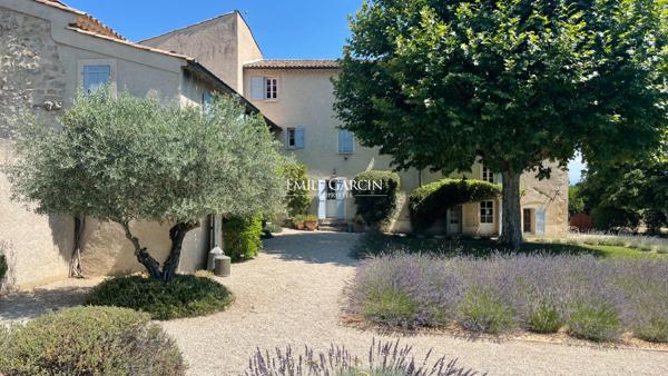 A vendre - Campagne provençale de près de 20 hectares - A Forcalquier