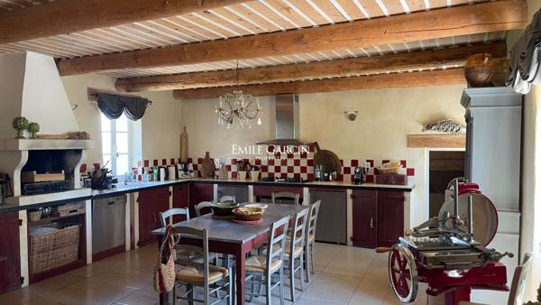 A vendre - Campagne provençale de près de 20 hectares - A Forcalquier