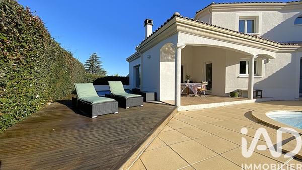 Location maison 6 pièces 199 m² Saint-Médard-en-Jalles