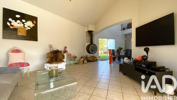 Location maison 6 pièces 199 m² Saint-Médard-en-Jalles
