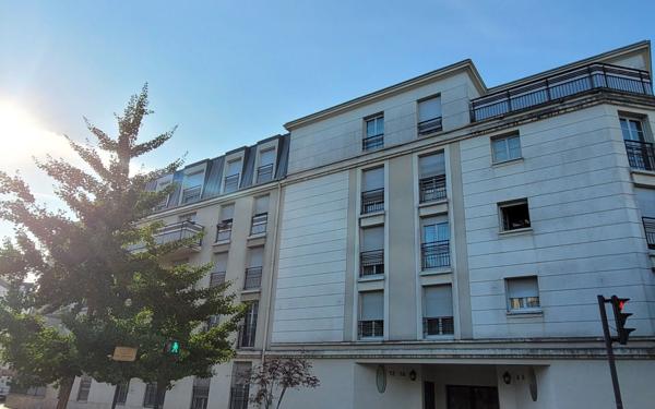 Appartement à louer    2 pièces • 40 m2 Le Bourget
