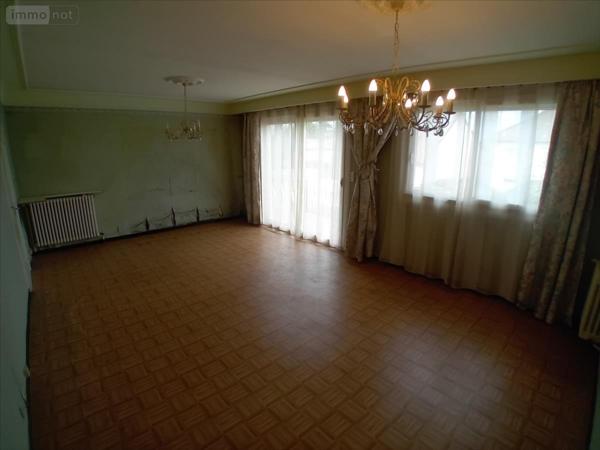 Pavillon à vendre à Ruaudin dans la Sarthe (72230), ref : 72012-1082301