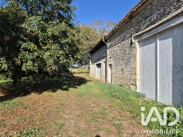 Maison à vendre 6 pièces 139 m² Salles-de-Villefagnan