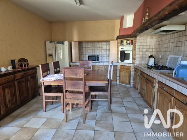 Maison à vendre 6 pièces 139 m² Salles-de-Villefagnan