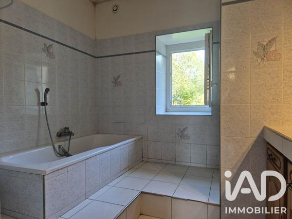 Maison à vendre 6 pièces 139 m² Salles-de-Villefagnan