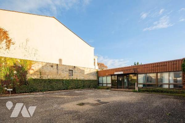 VENTE IMMO-INTERACTIF- LE BOUSCAT (33110) 49, rue Marceau -
Un immeuble à usage professionnel ...