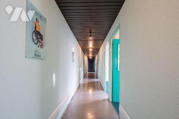 VENTE IMMO-INTERACTIF- LE BOUSCAT (33110) 49, rue Marceau -
Un immeuble à usage professionnel ...